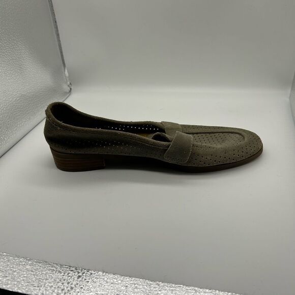 Lucky Brand Caylon Perforated Suede Loafer Size 8M - Picture 6 of 11